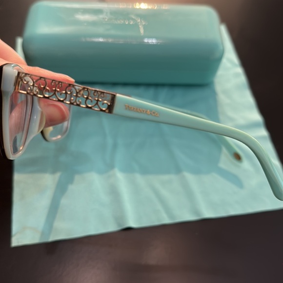 DONATED - Picture 2 of 3